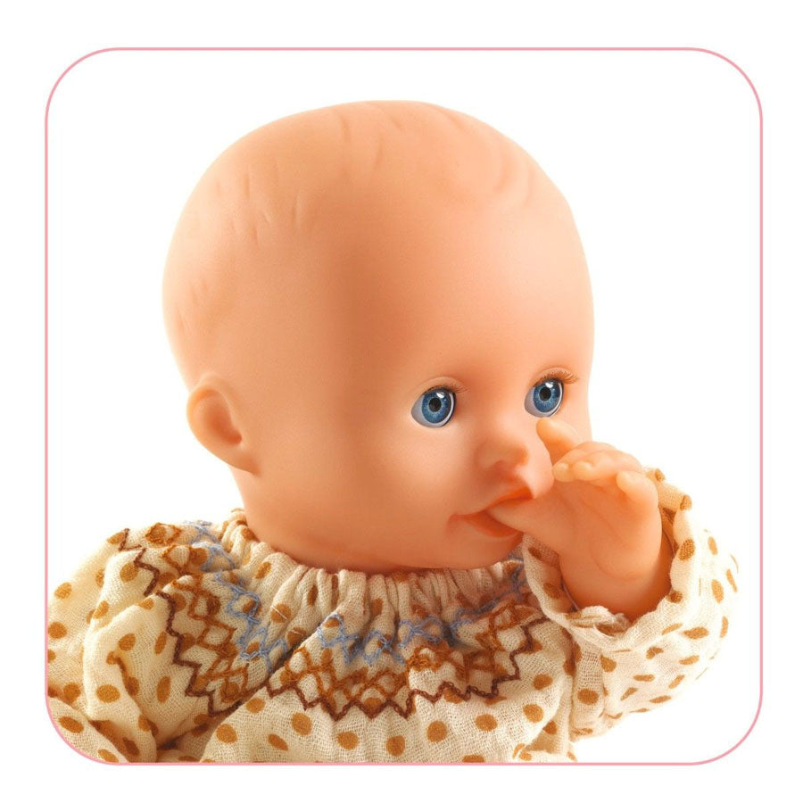 Pomea Puppe Iris